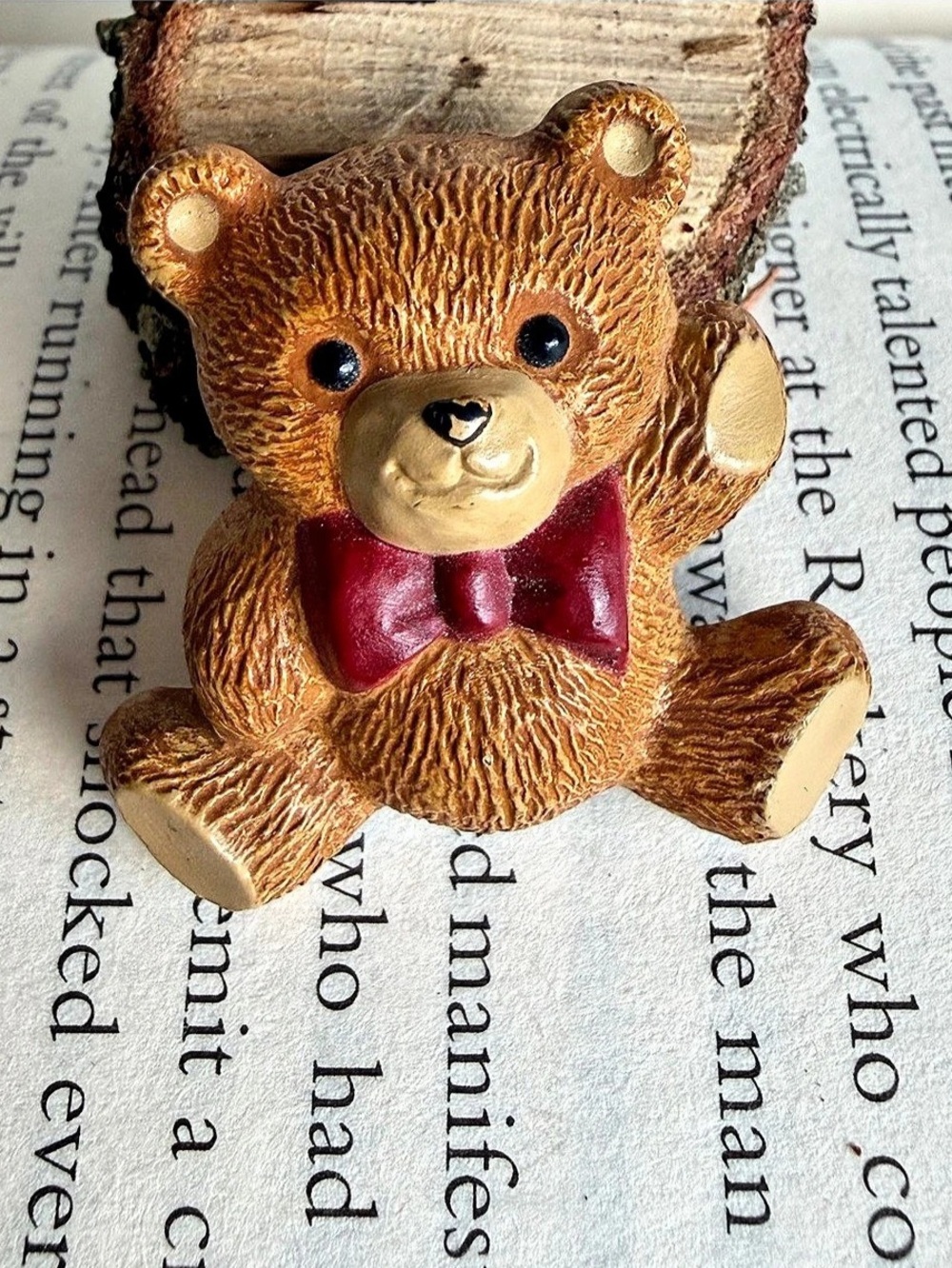 HALLMARK Bear Brooch Brown & Red